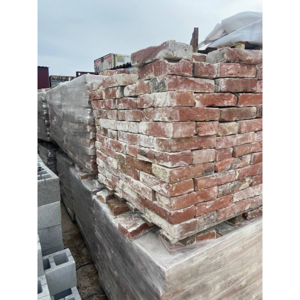 Австрійська стара автентична цегла