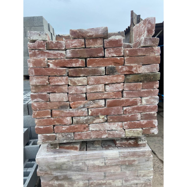 Австрійська стара автентична цегла